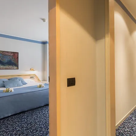 Exe Boston 호텔 4*