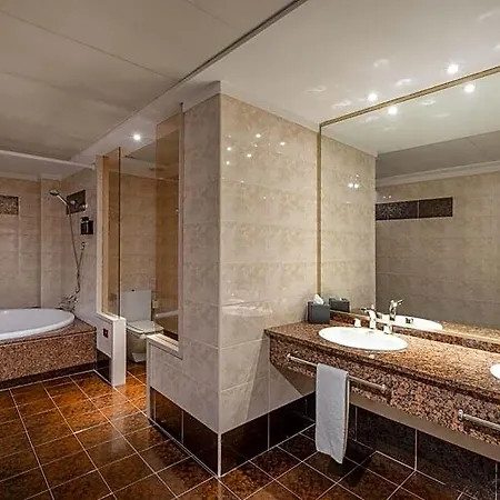 Otel Exe Boston 4*