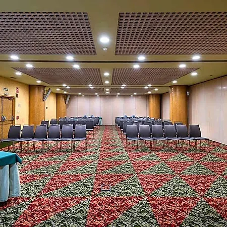 Otel Exe Boston