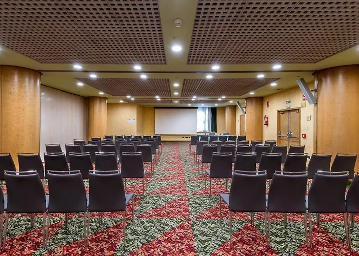 Отель Exe Boston 4*