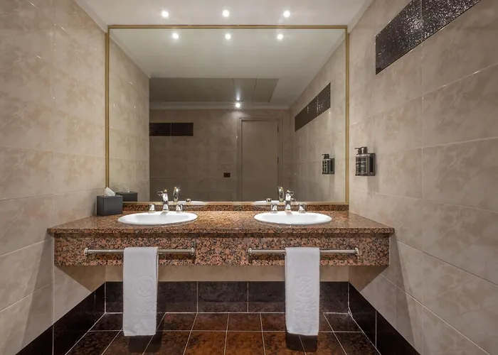 Отель Exe Boston Сарагоса