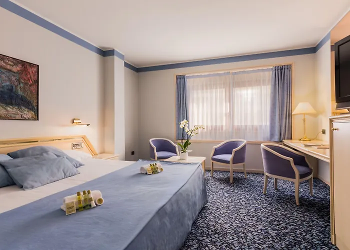 Exe Boston 4* Сарагоса