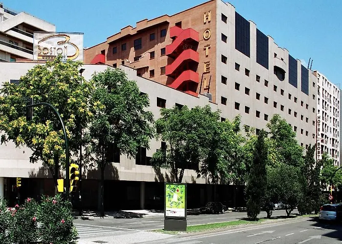 Отель Exe Boston 4*