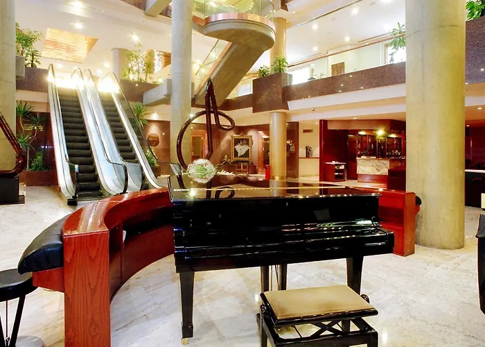 Отель Exe Boston